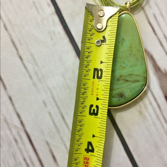 Gold Tone Statement Necklace Matching Earrings - Picture 7 of 7